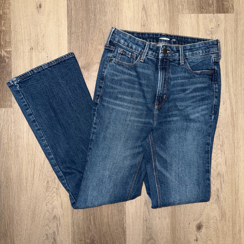 Old Navy Extra High Rise Flare Jeans Women Size 8 Blue Medium Wash Stretch Denim